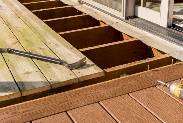 Old Deck Repair in Lake Orion