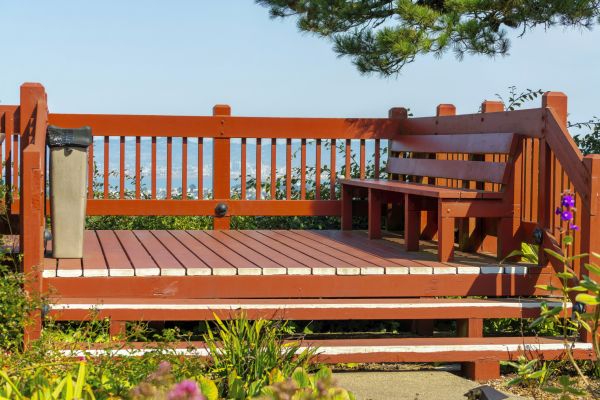 Redwood Deck Construction in Lake Orion