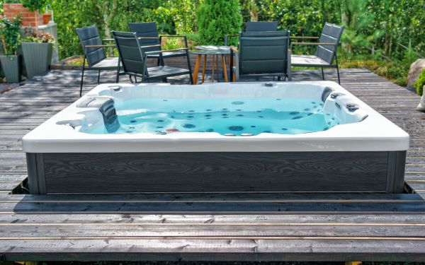 Cost of Spa Deck Remodeling in Lake Orion