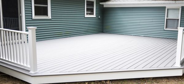 Cost of Vinyl Decking Installation in Lake Orion